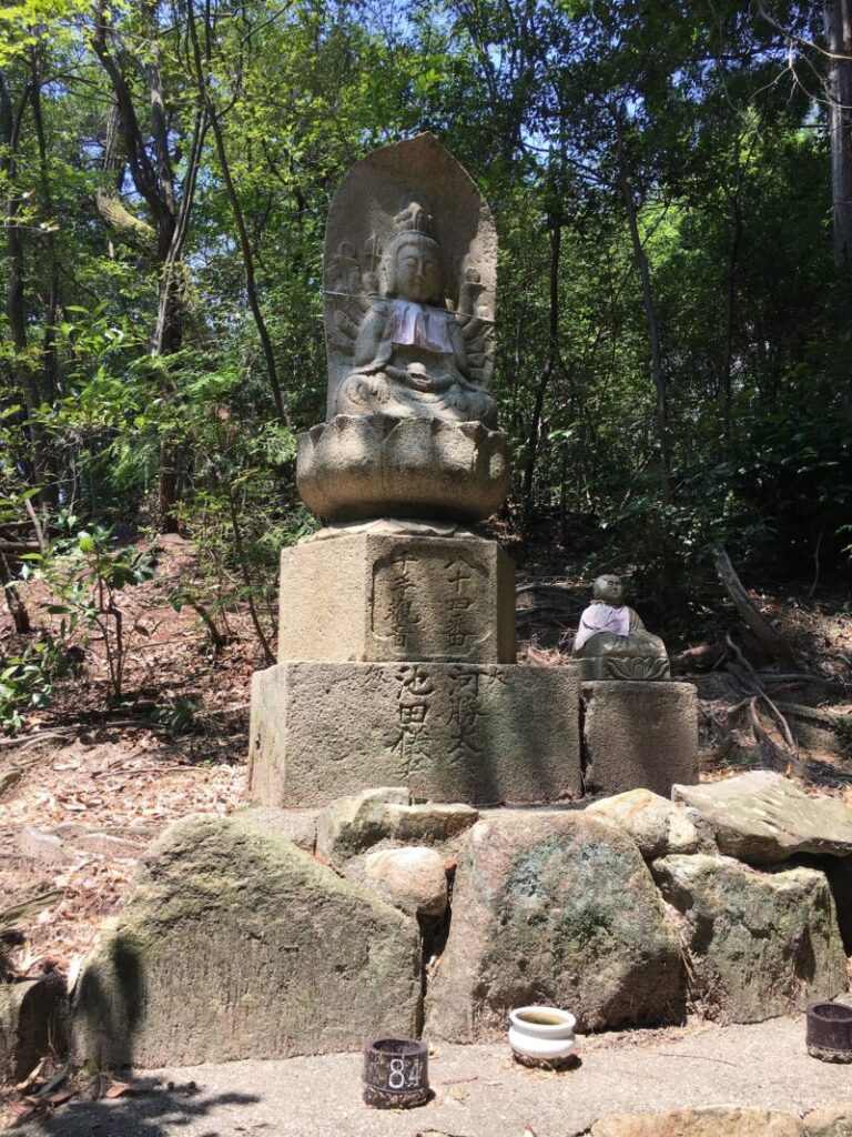 目神山の仏像　八十四番千手観音