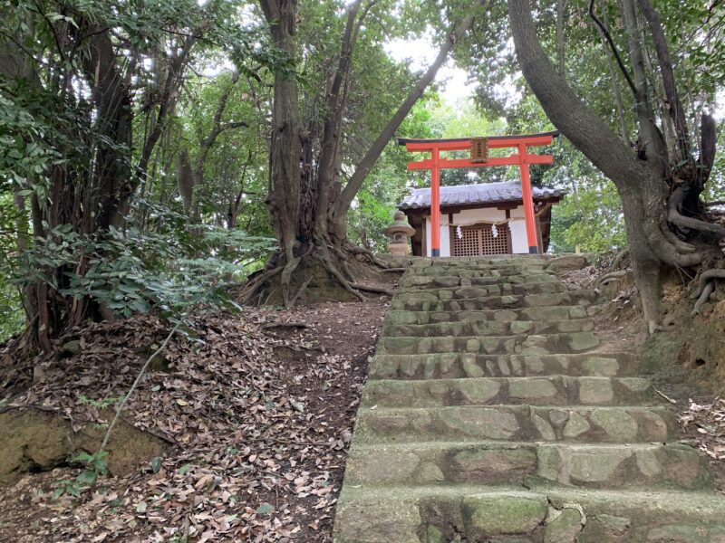 神奈備神社の参道