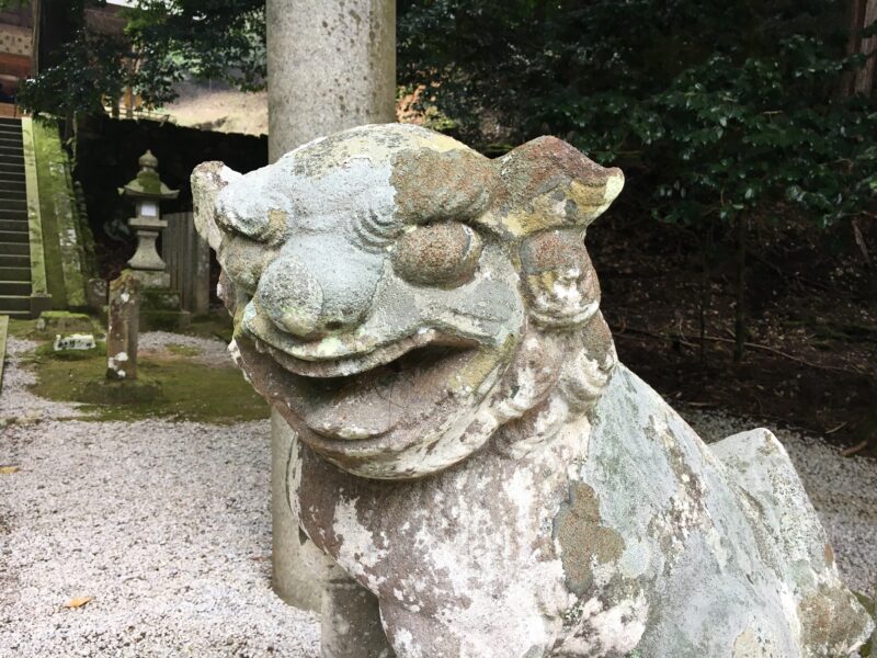 比沼麻奈為神社の狛犬