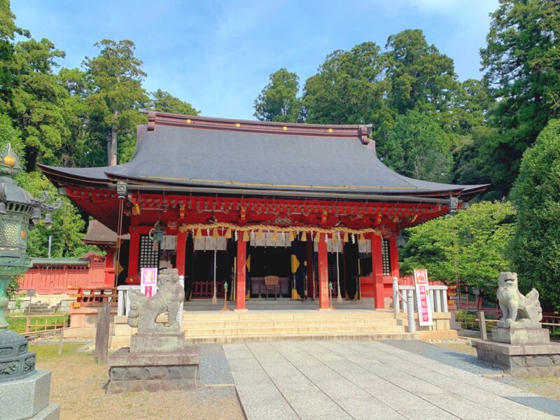 志波彦神社の拝殿